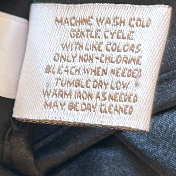 Chico’s Back Silky Sleeveless Top - Scoop Neck - Size 3 (Large) - Picture 6 of 7